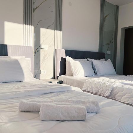 Apartments Fat E Jet - Pool & Breakfast Ulcinj Exteriör bild