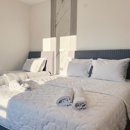 Apartments Fat E Jet - Pool & Breakfast Ulcinj Exteriör bild