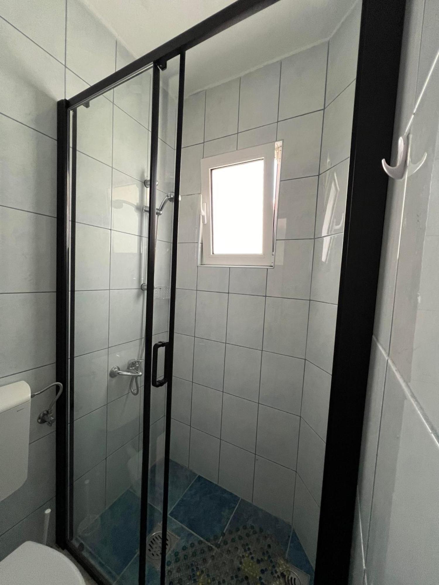 Apartments Fat E Jet - Pool & Breakfast Ulcinj Rum bild