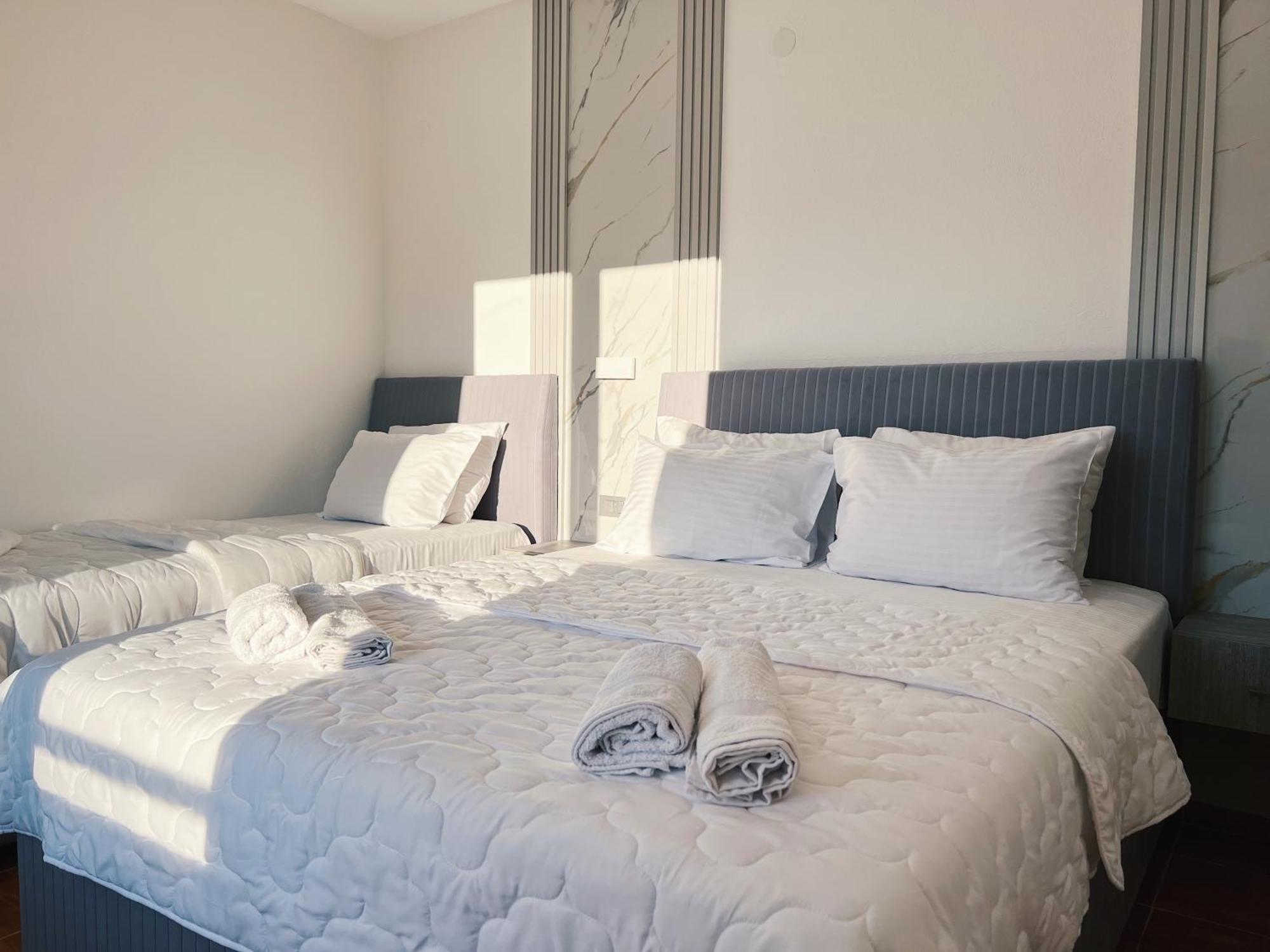 Apartments Fat E Jet - Pool & Breakfast Ulcinj Exteriör bild