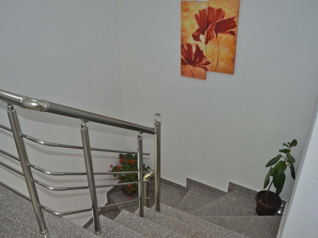 Apartments Fat E Jet - Pool & Breakfast Ulcinj Exteriör bild