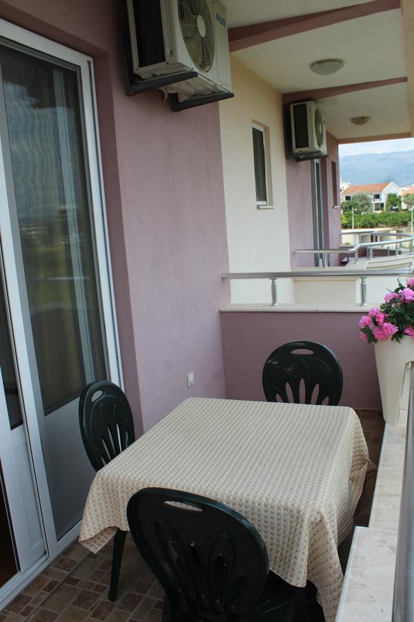Apartments Fat E Jet - Pool & Breakfast Ulcinj Exteriör bild