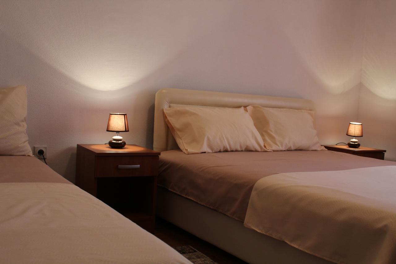 Apartments Fat E Jet - Pool & Breakfast Ulcinj Exteriör bild